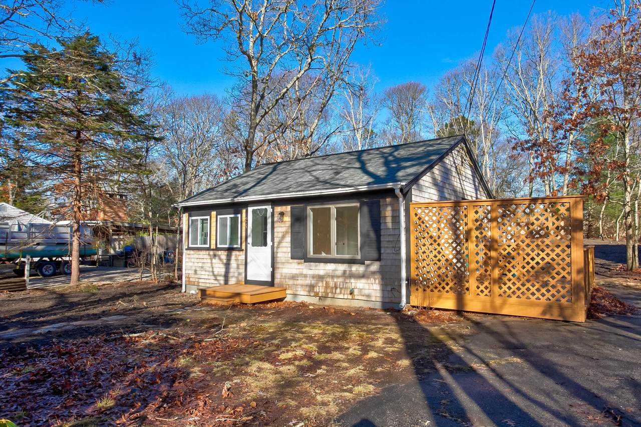 24 Highview Drive - Photo 1