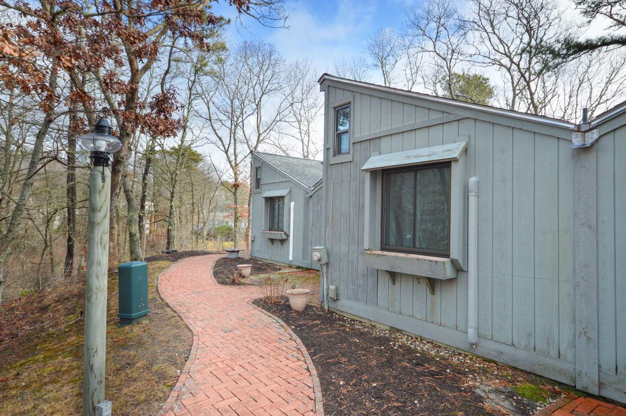 251 Shore Drive - Photo 1