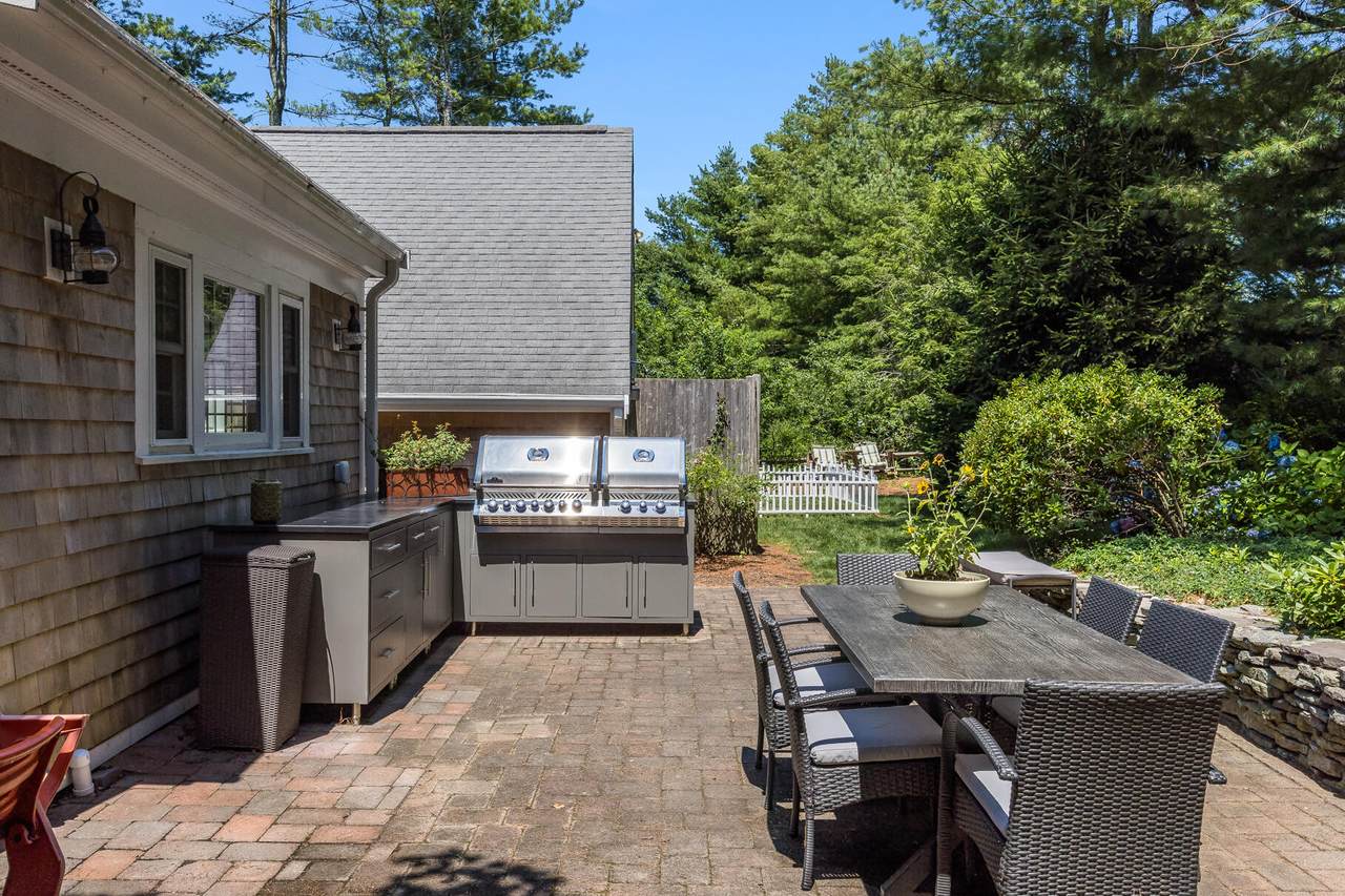 https://bt-photos.global.ssl.fastly.net/capecod/1280_boomver_1_22403468-2.jpg