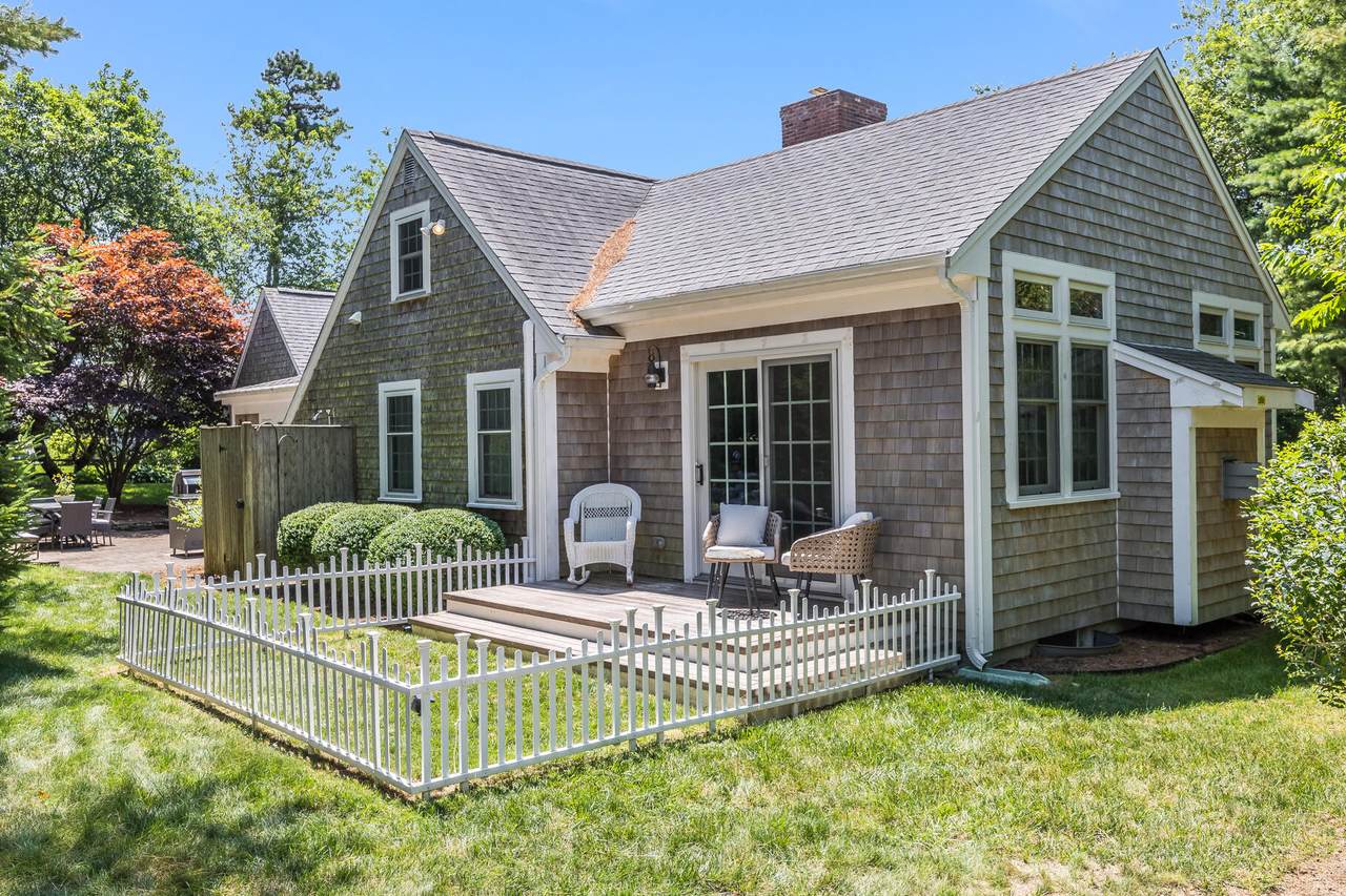 https://bt-photos.global.ssl.fastly.net/capecod/1280_boomver_1_22403468-2.jpg