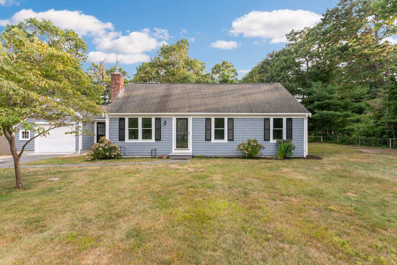 17 Weather Crescent Circle - Photo 1