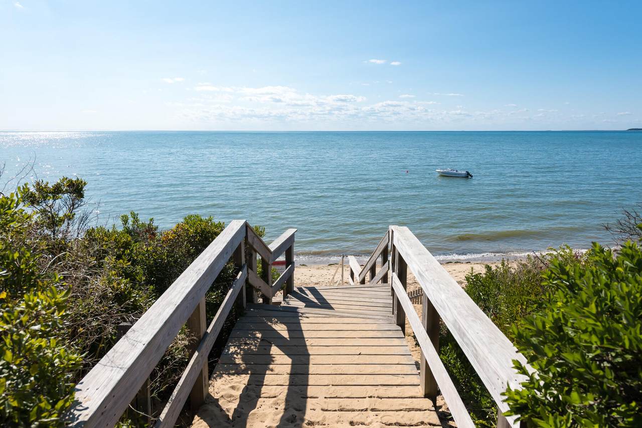 https://bt-photos.global.ssl.fastly.net/capecod/1280_boomver_1_22404339-2.jpg