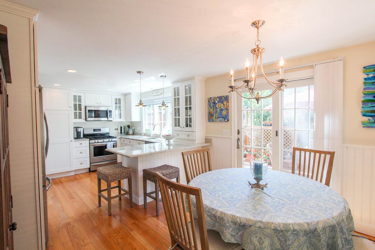 https://bt-photos.global.ssl.fastly.net/capecod/1280_boomver_1_22404380-2.jpg