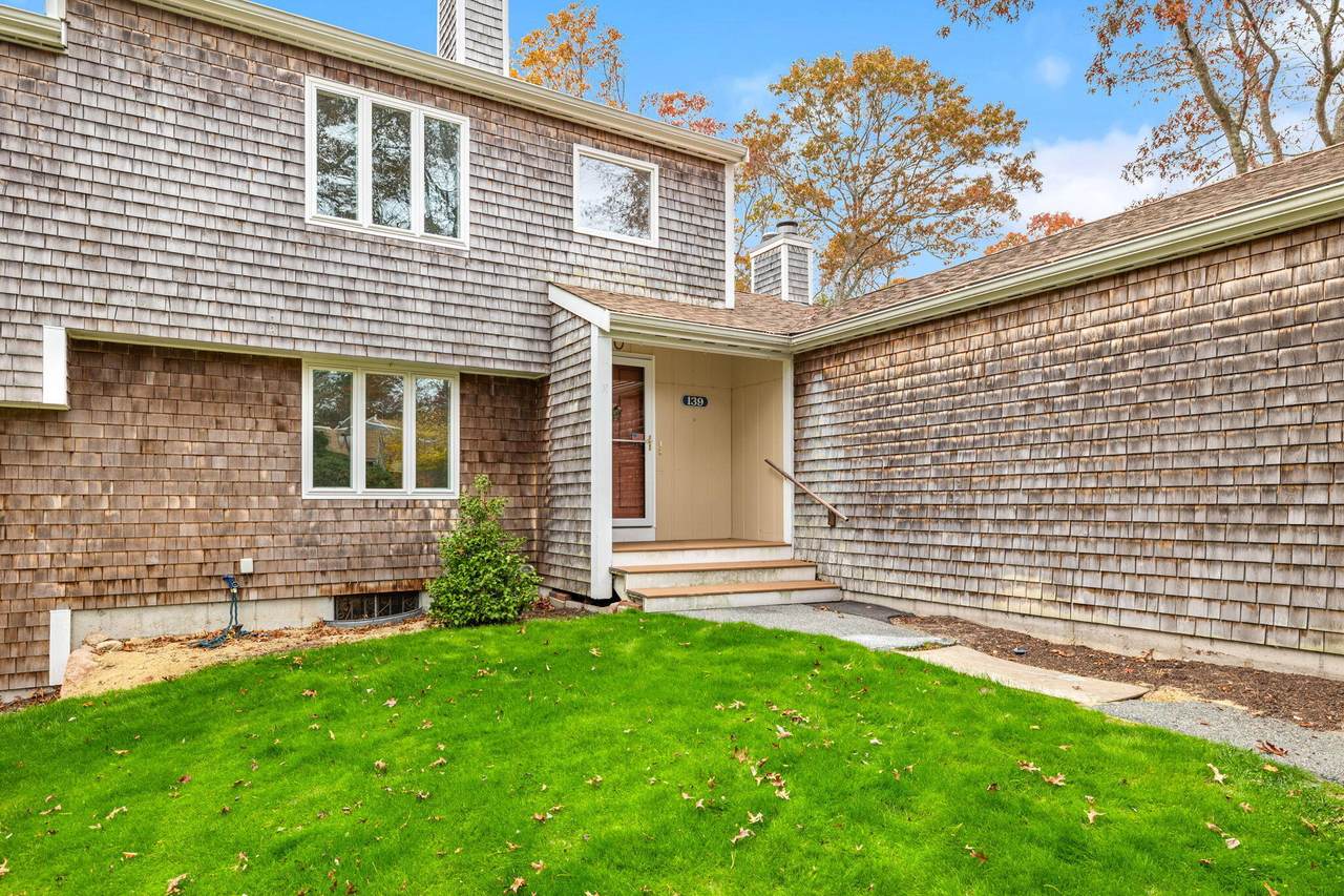 139 Strawberry Meadow - Photo 1