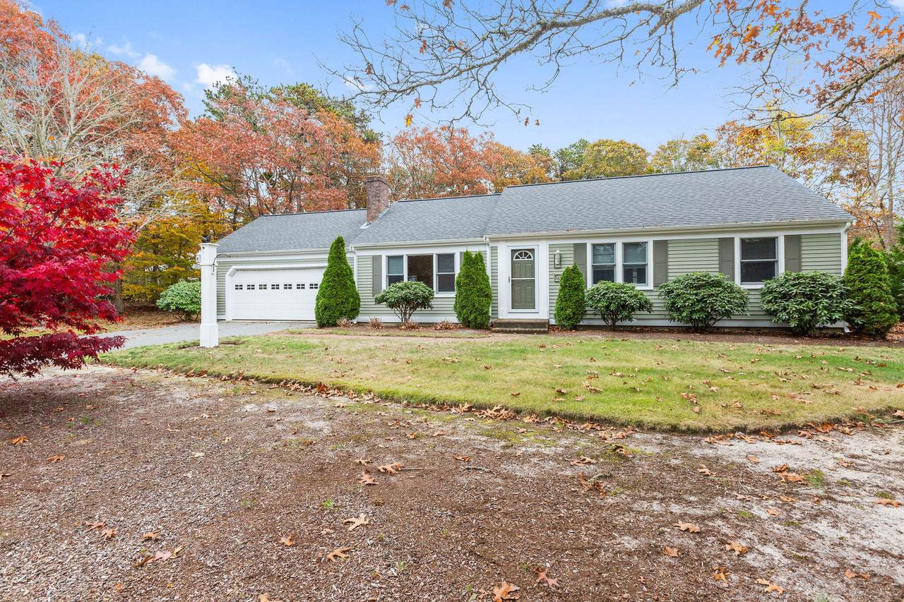 16 Standish Woods Circle - Photo 1