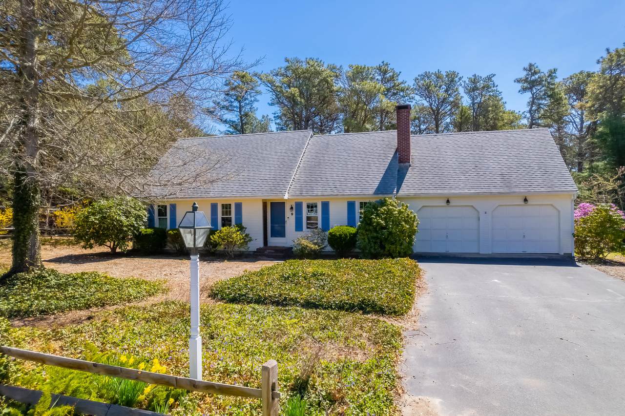 9 Winterberry Lane - Photo 1