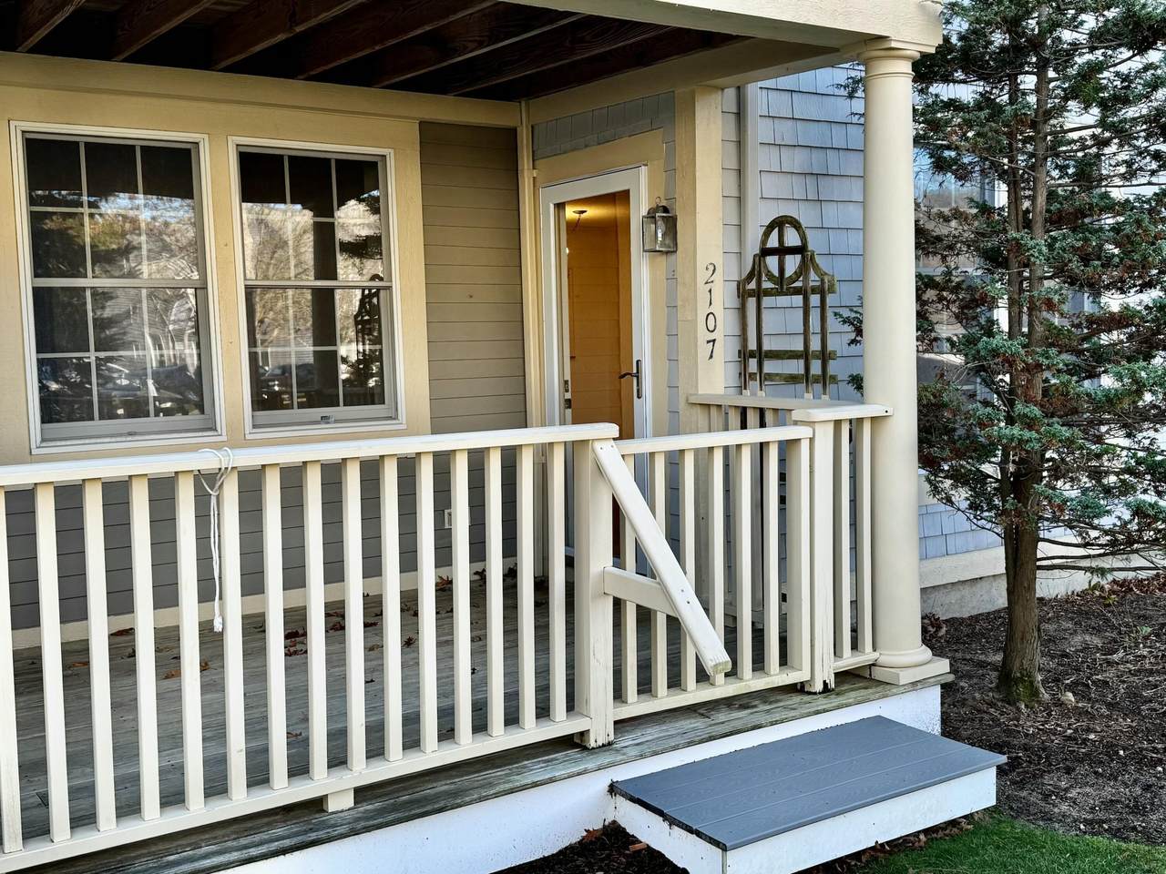 2107 Heatherwood - Photo 1