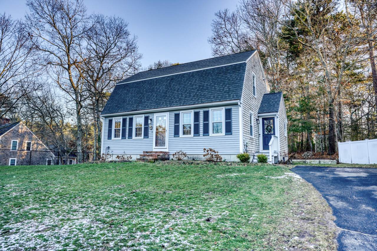 88 Kathleen Drive - Photo 1