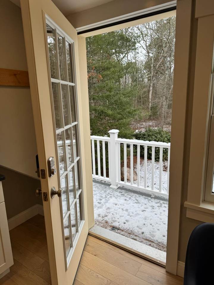 124 Ambleside Drive - Photo 1