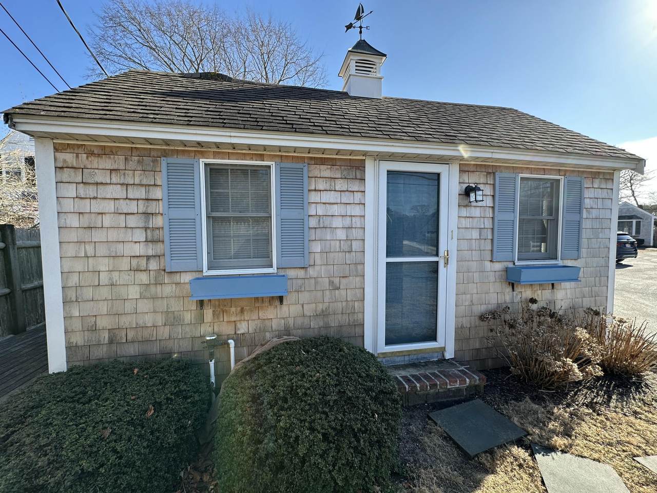 77 Bank Street - Photo 1