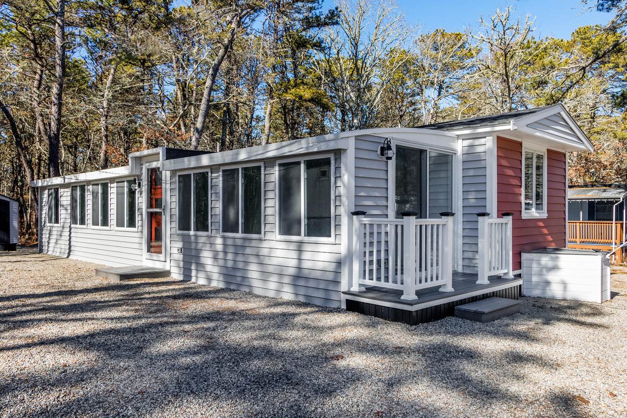 https://bt-photos.global.ssl.fastly.net/capecod/1280_boomver_1_22500520-2.jpg