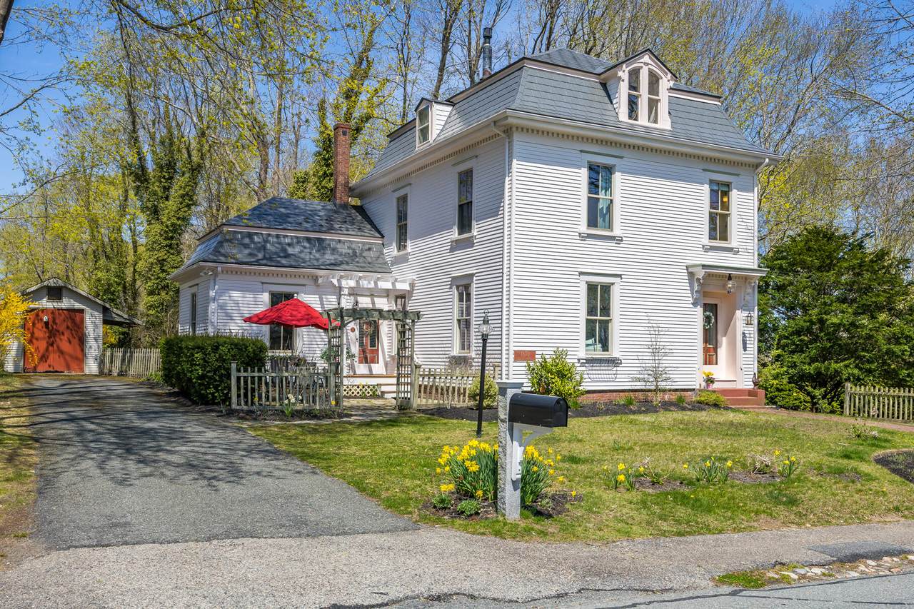 https://bt-photos.global.ssl.fastly.net/capecod/1280_boomver_1_22501772-2.jpg