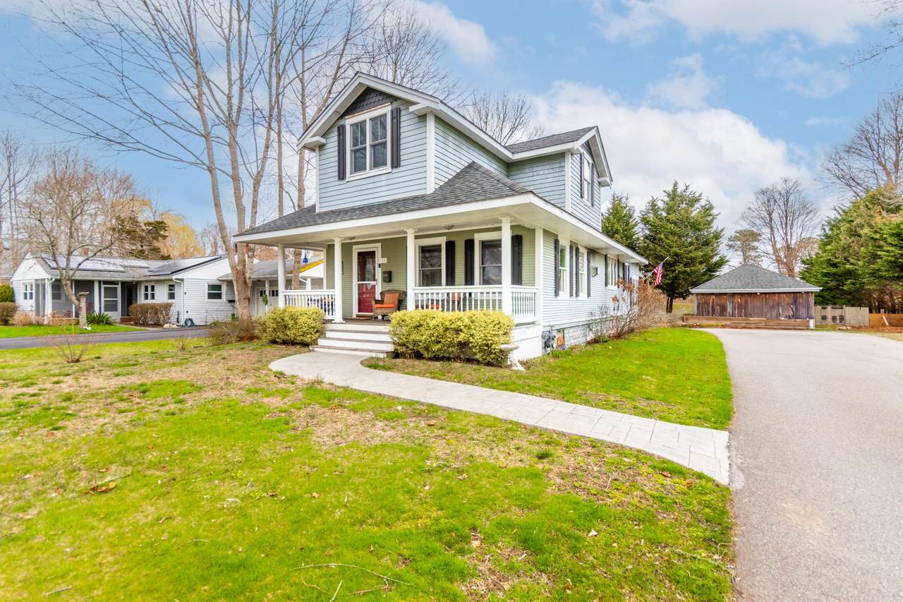 24 Old Bridge Road - Photo 1