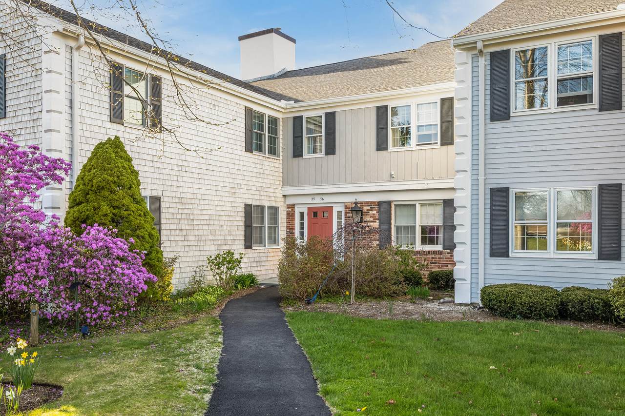 33 Highview Drive - Photo 1