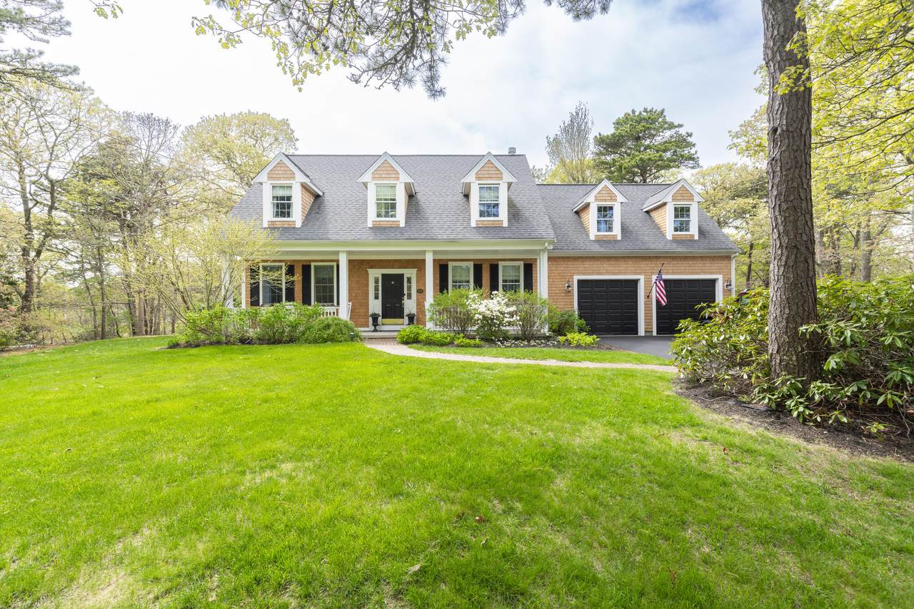 331 Riverview Drive - Photo 1