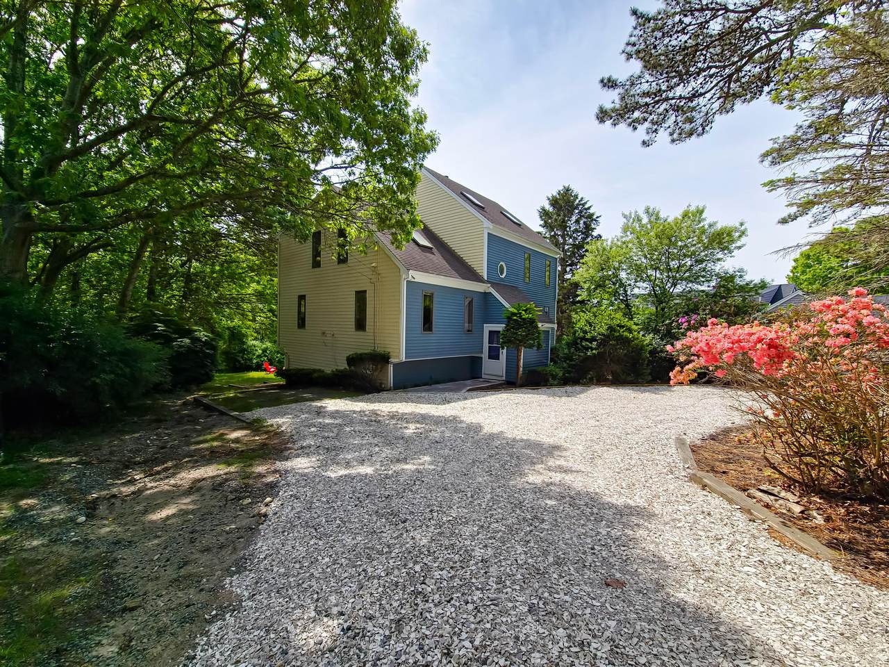 https://bt-photos.global.ssl.fastly.net/capecod/orig_boomver_1_22502495-2.jpg