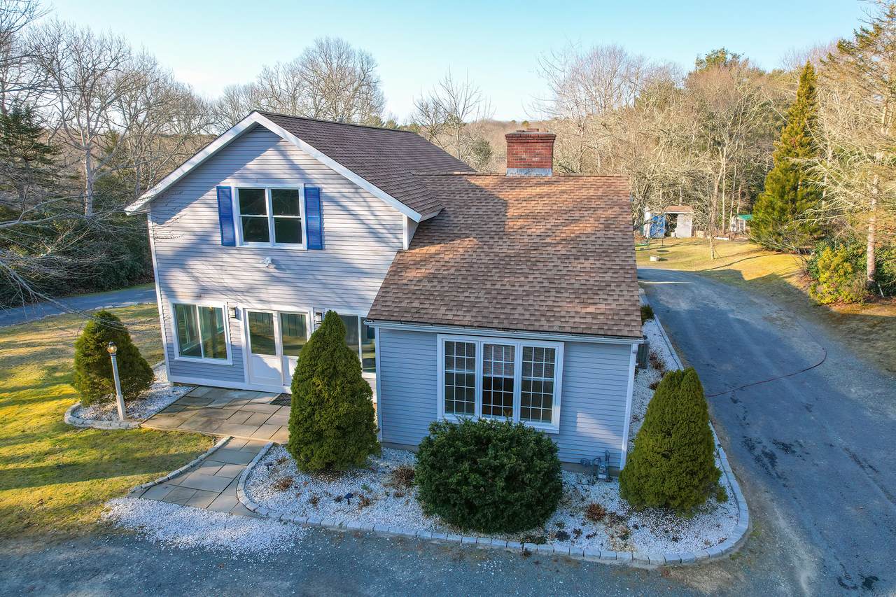 240 Oak Street - Photo 1