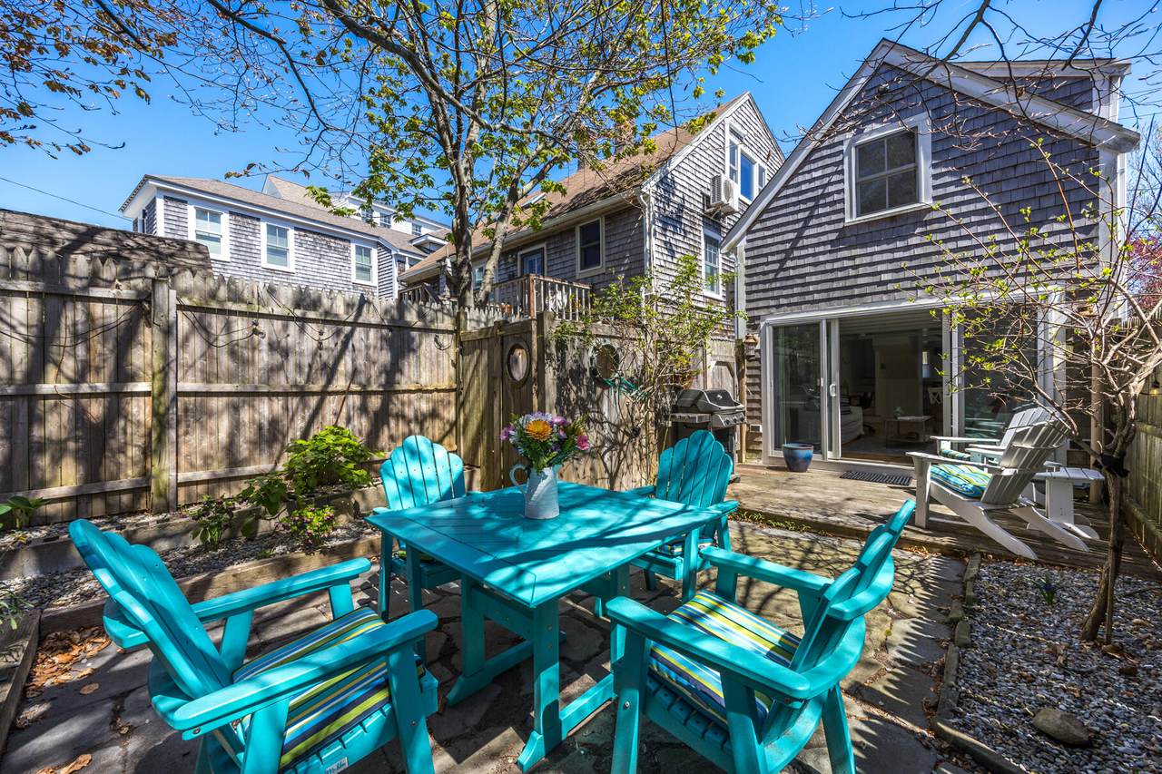 https://bt-photos.global.ssl.fastly.net/capecod/1280_boomver_1_22502784-2.jpg
