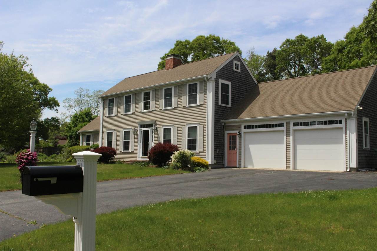 46 Winsome Road - Photo 1