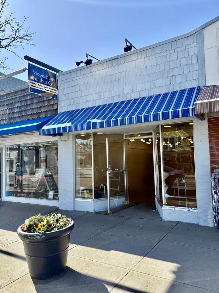 584 Main Street - Photo 1