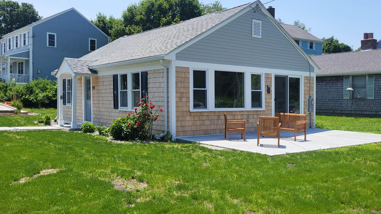 2-A Bodfish Avenue - Photo 1