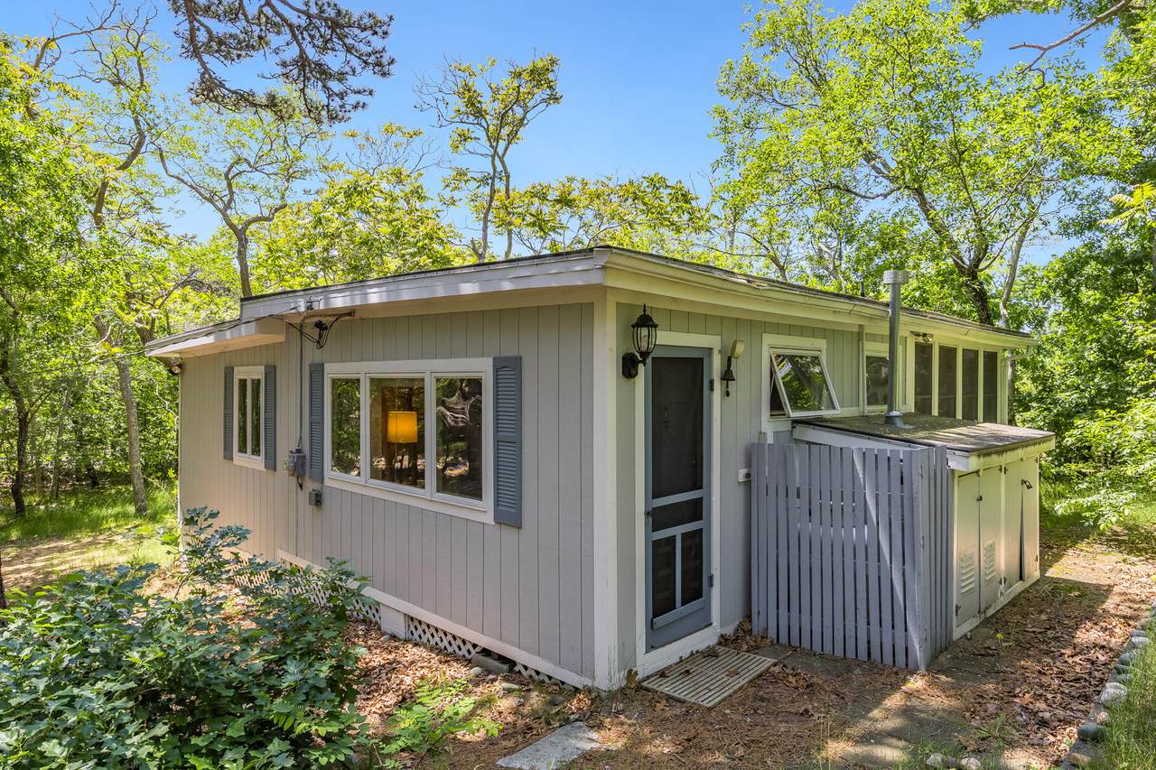 290 Old Wharf Road - Photo 1