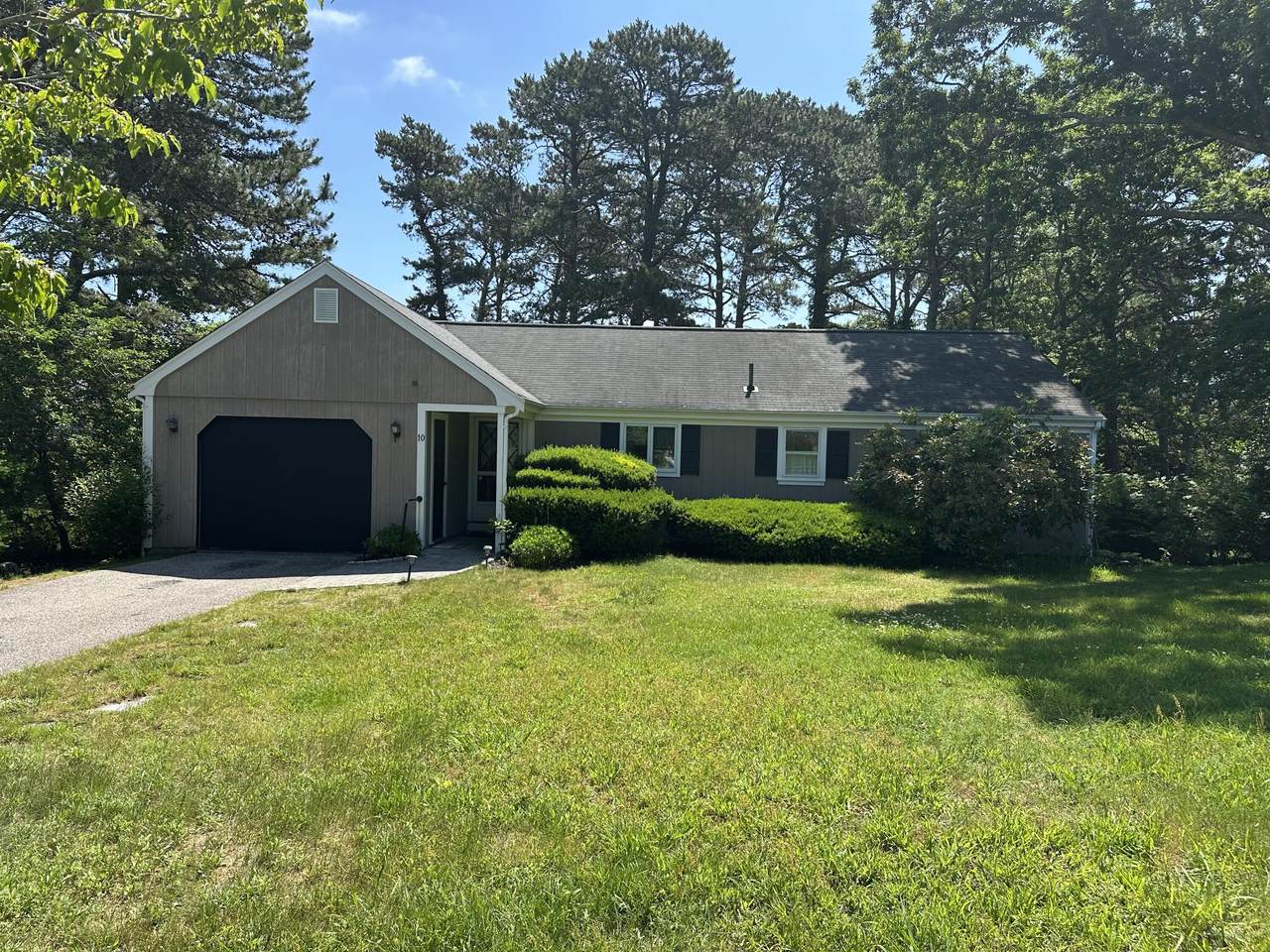 10 Freeman Road - Photo 1