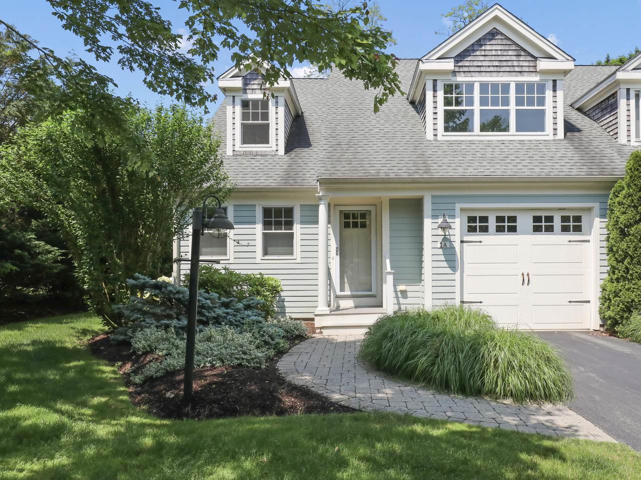 21 Pine Street - Photo 1