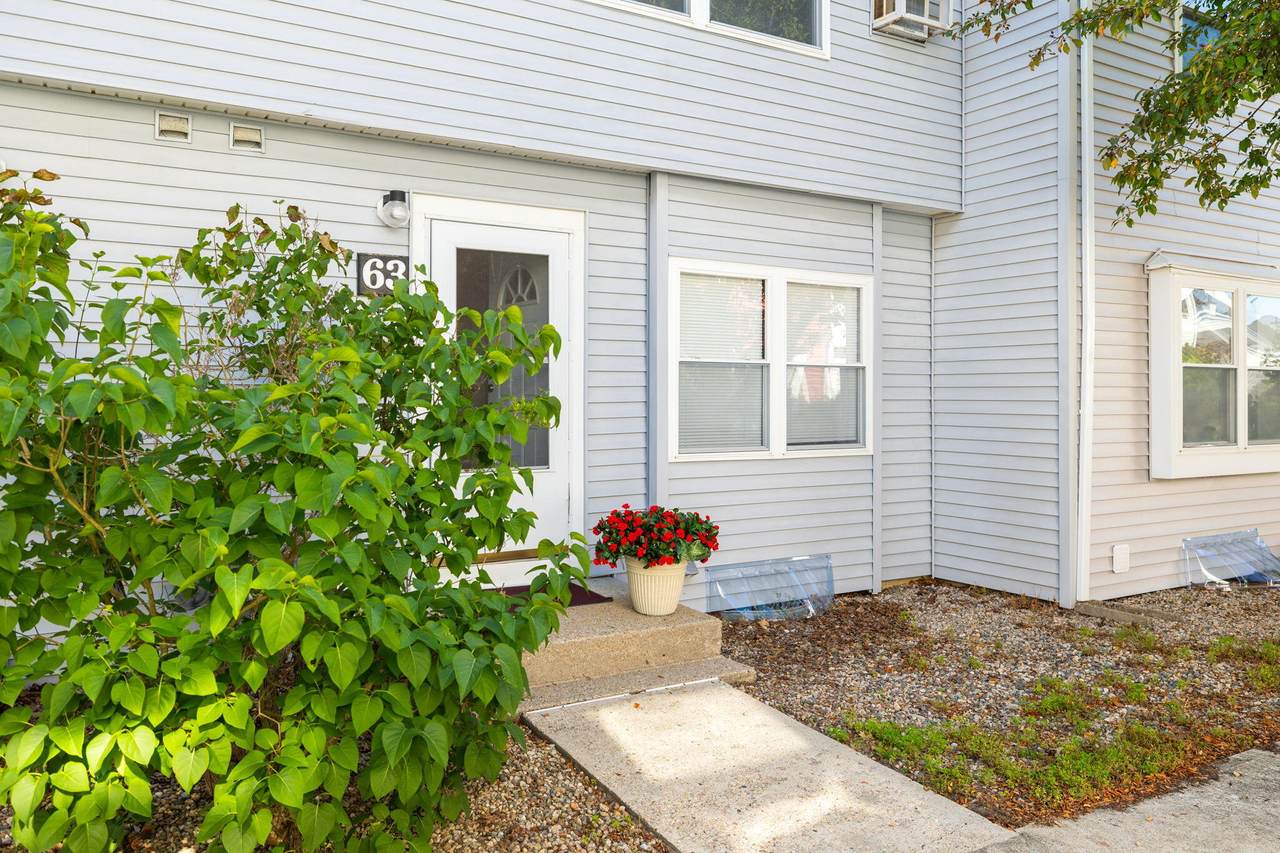 63 Pine Valley Drive - Photo 1