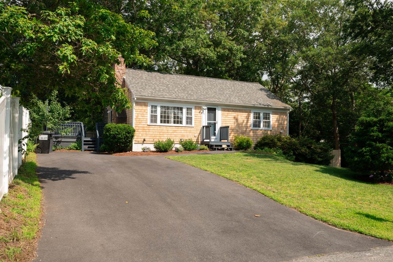 https://bt-photos.global.ssl.fastly.net/capecod/1280_boomver_1_22503215-2.jpg