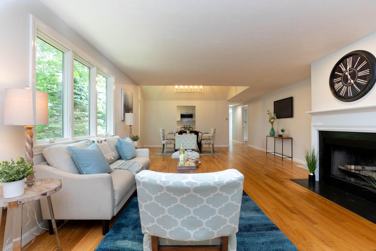 9 Pebble Beach Avenue - Photo 1