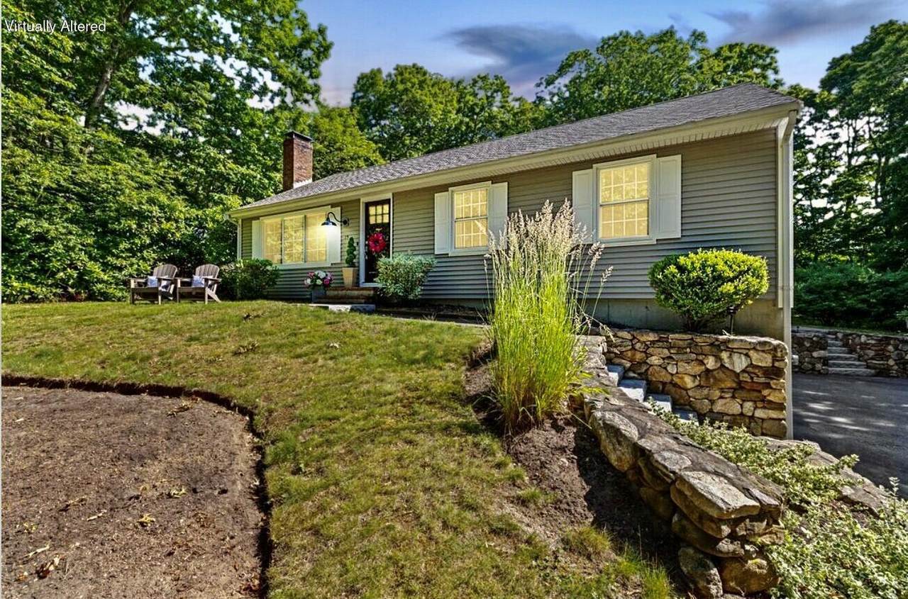 15 Surrey Lane - Photo 1