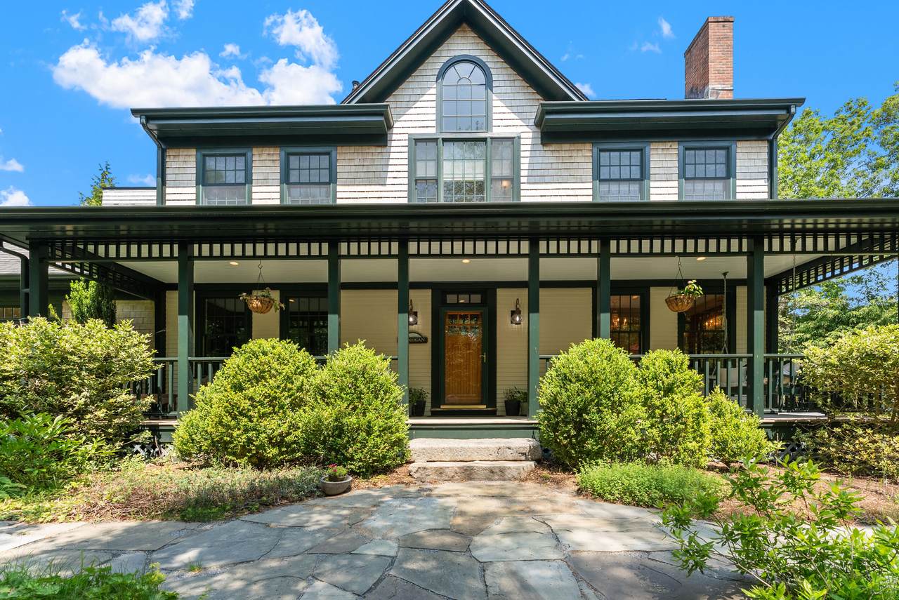 23 Crowell Lane - Photo 1