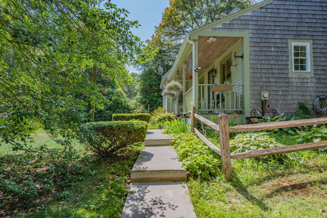 https://bt-photos.global.ssl.fastly.net/capecod/1280_boomver_1_22503359-2.jpg