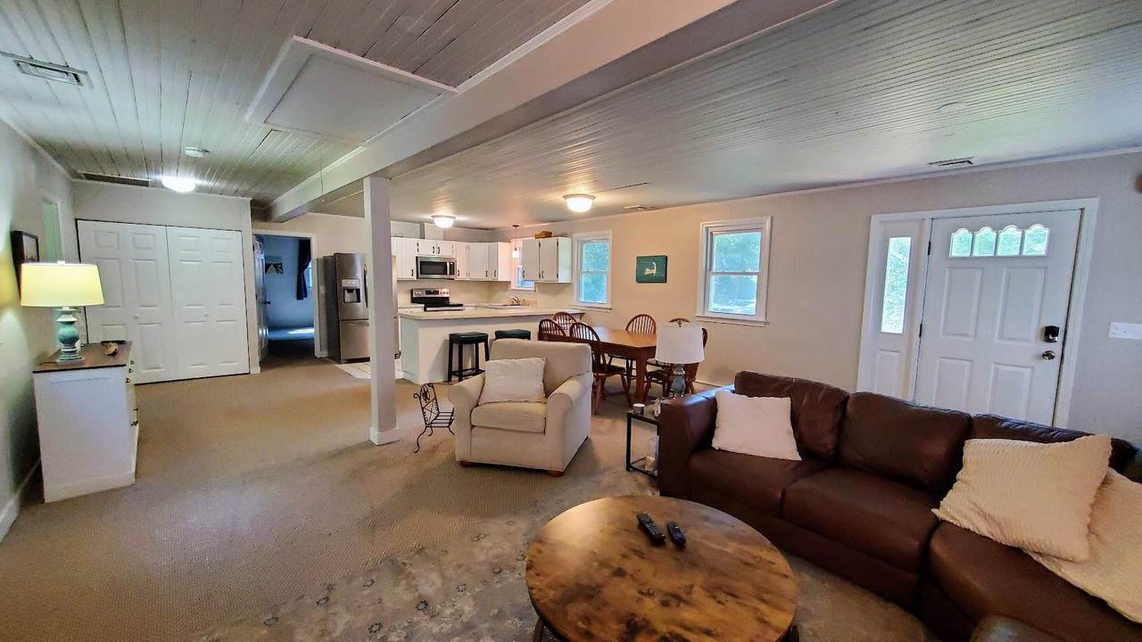 https://bt-photos.global.ssl.fastly.net/capecod/1280_boomver_1_22503451-2.jpg