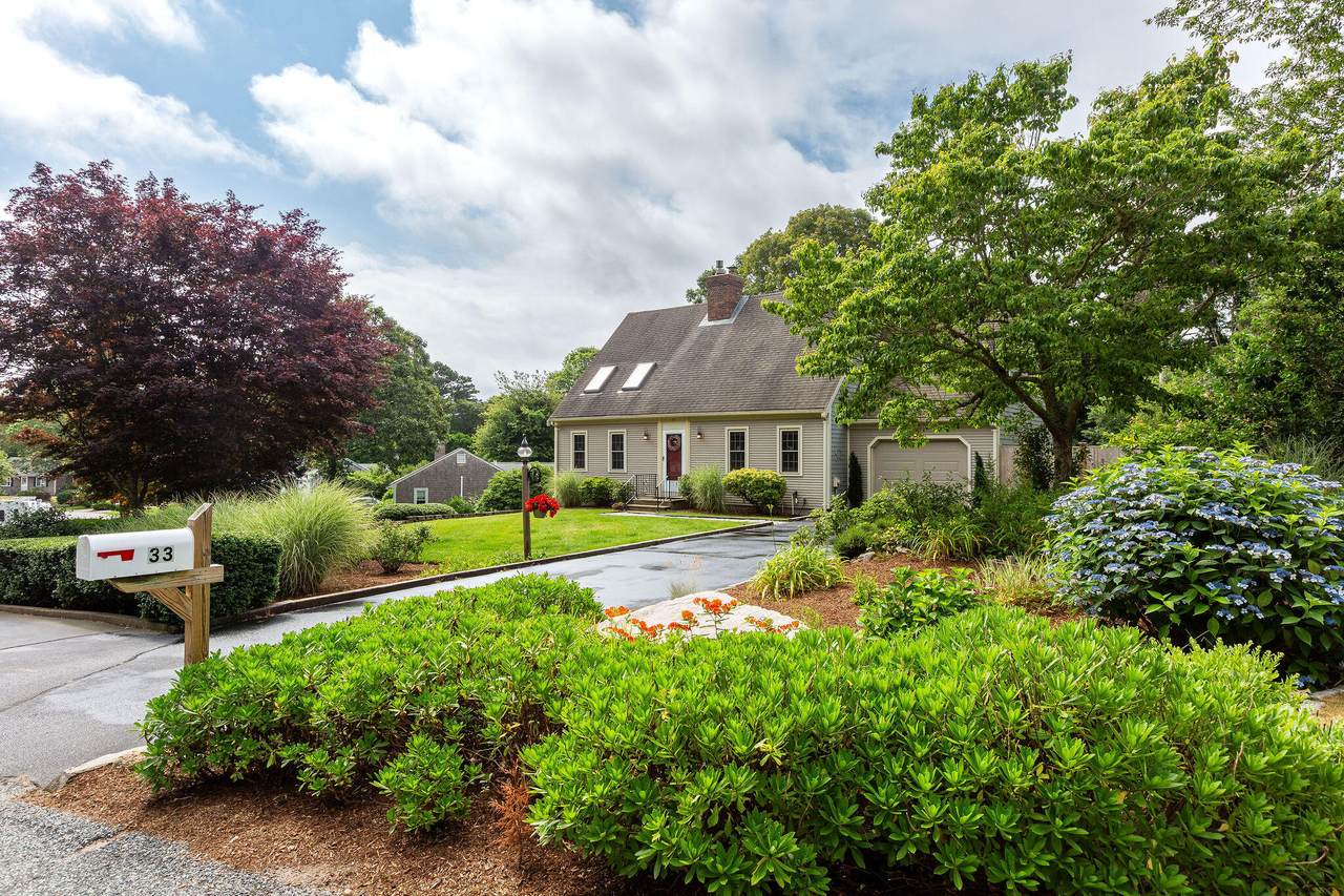 33 Clinton Drive - Photo 1