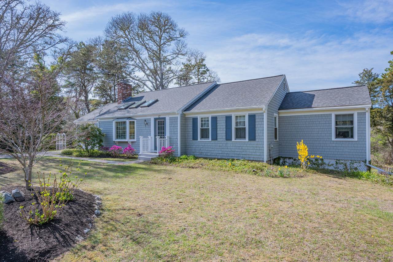 67 A Leonard Way - Photo 1