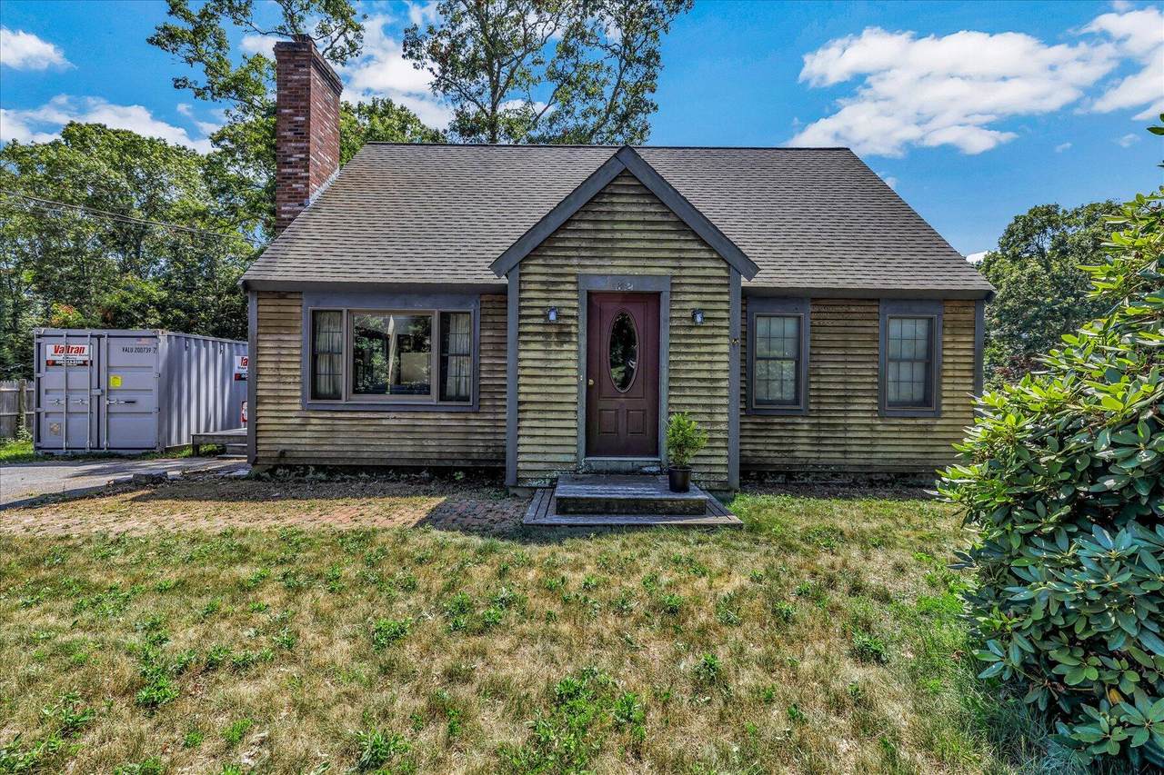 82 Ashumet Avenue - Photo 1