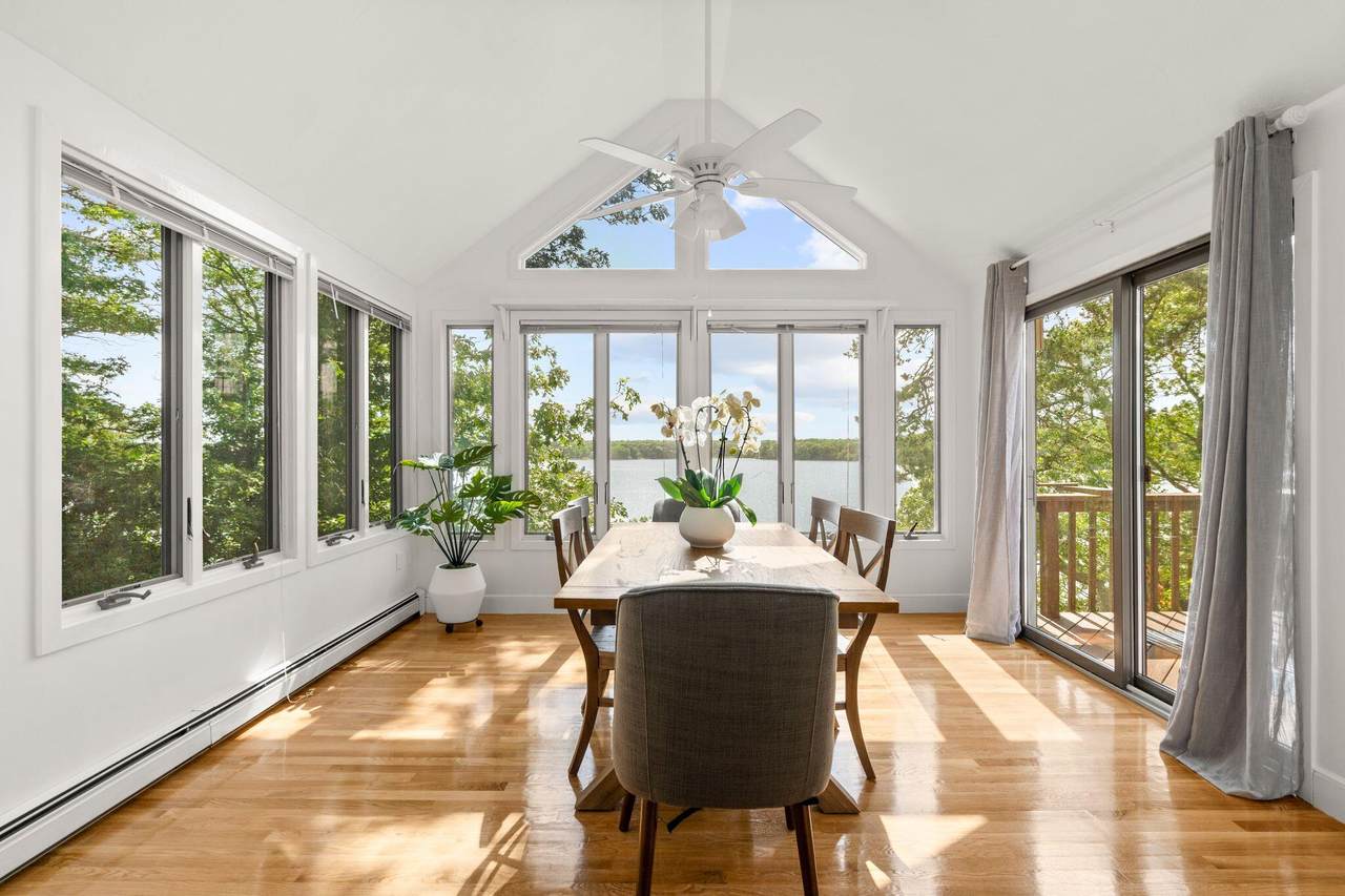 https://bt-photos.global.ssl.fastly.net/capecod/1280_boomver_1_22503655-2.jpg