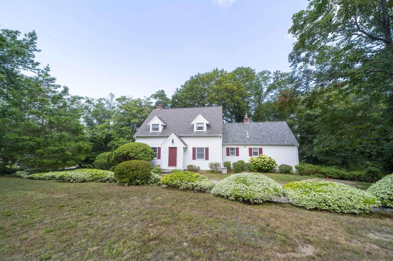4 Ambleside Drive - Photo 1