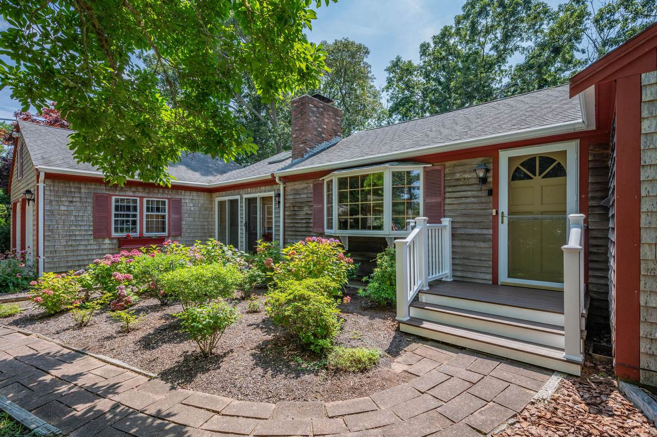 25 Massasoit Trail - Photo 1