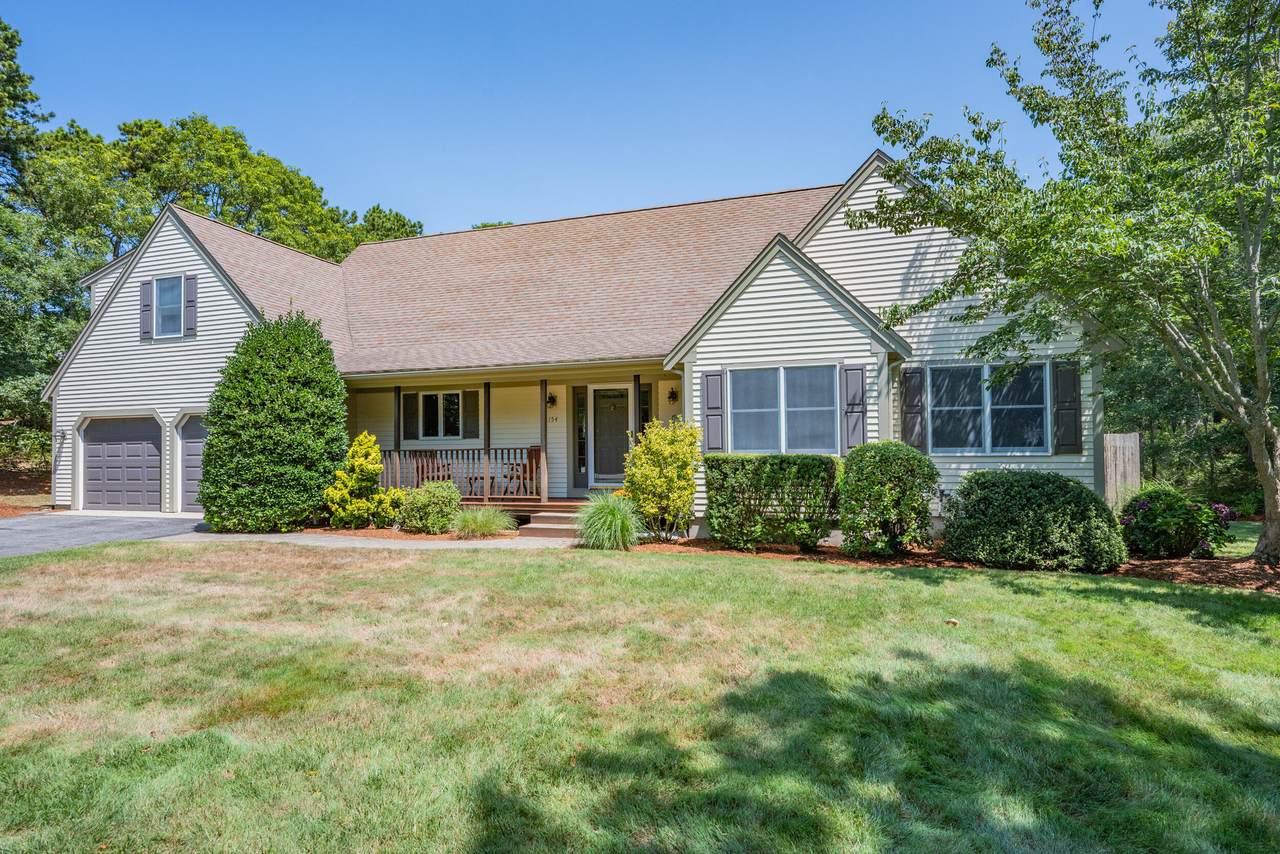 154 Whittier Drive - Photo 1