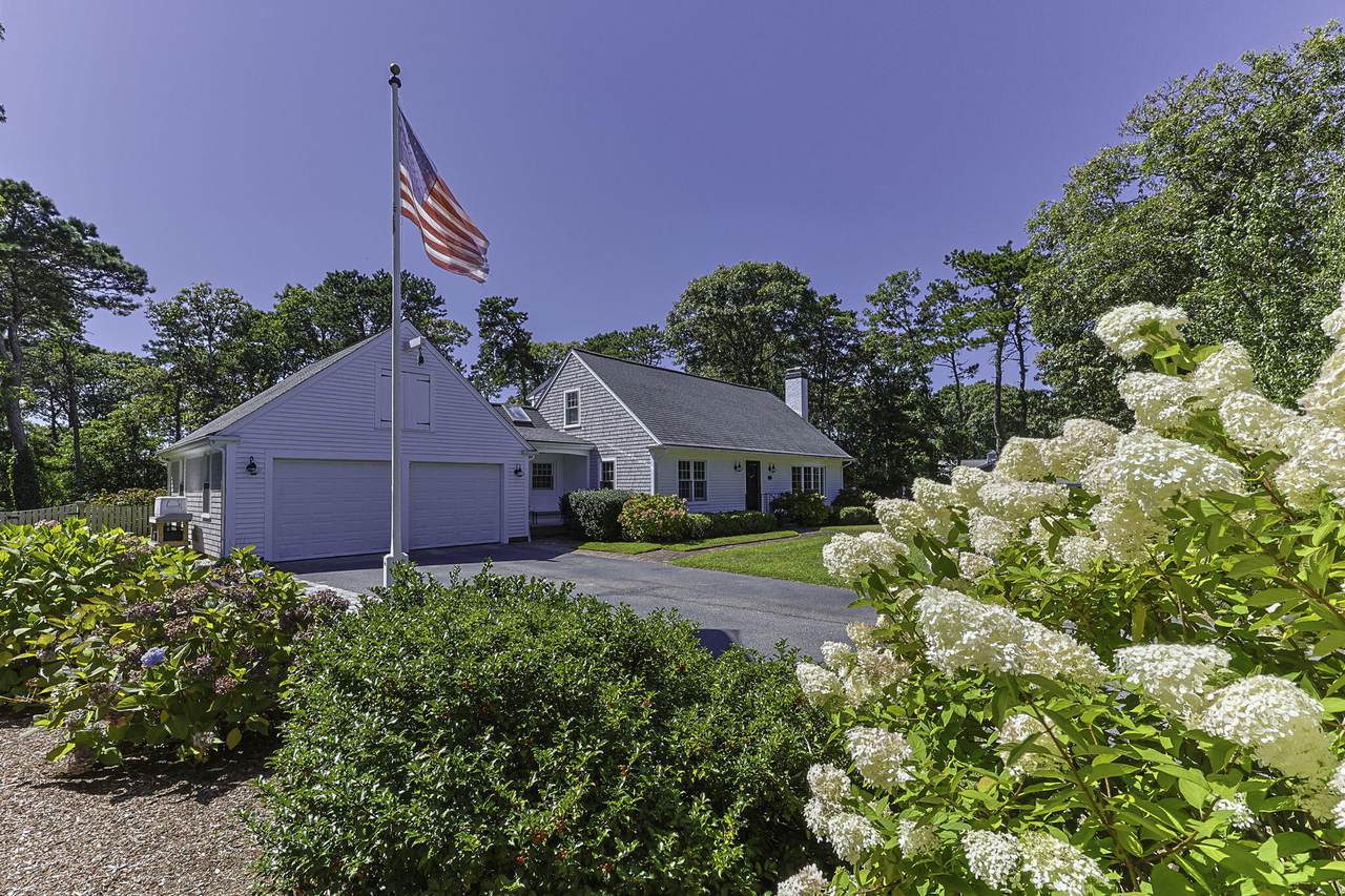 https://bt-photos.global.ssl.fastly.net/capecod/1280_boomver_2_22503983-2.jpg