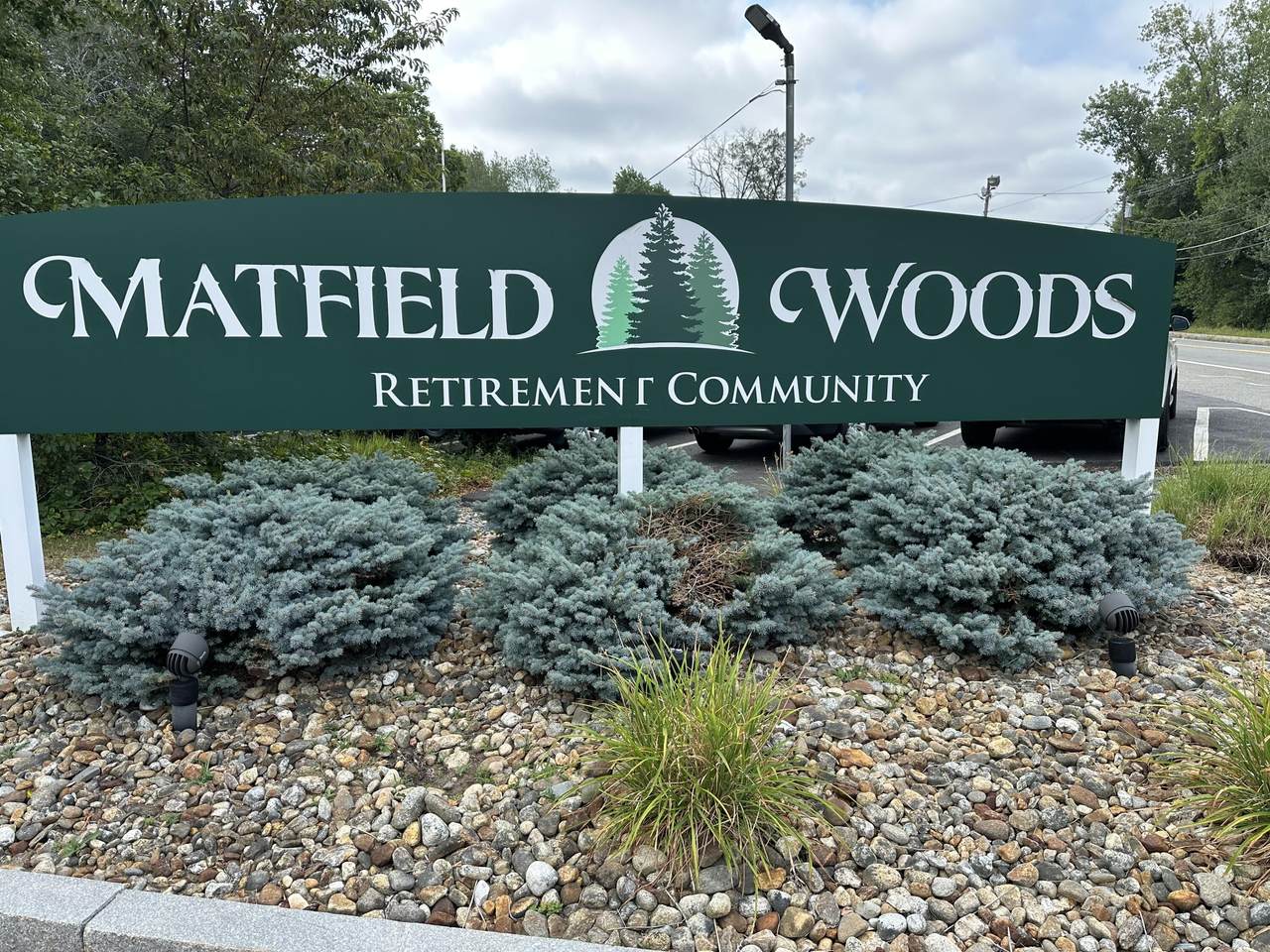 21 Friendship Drive - Photo 1