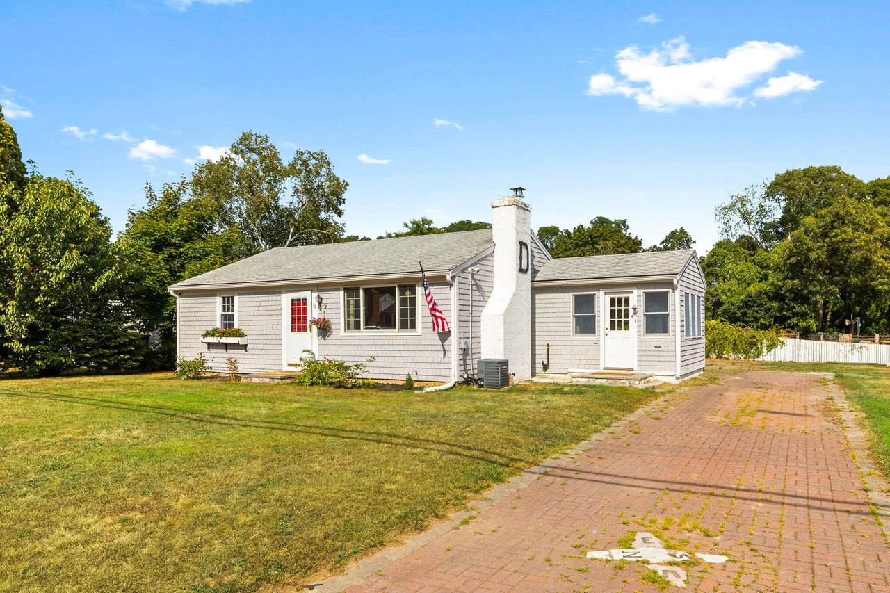 18 Antlers Shore Drive - Photo 1