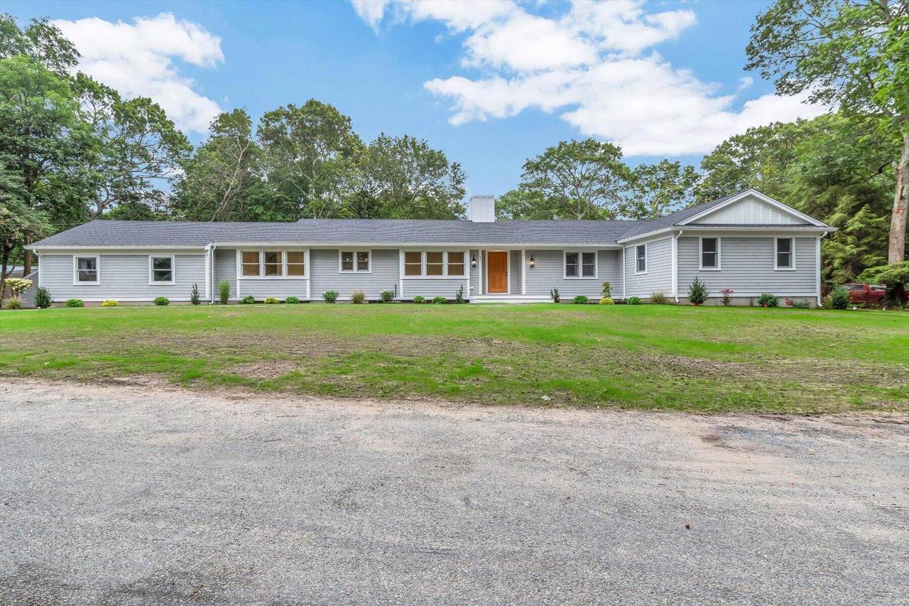 40 Sachem Drive - Photo 1