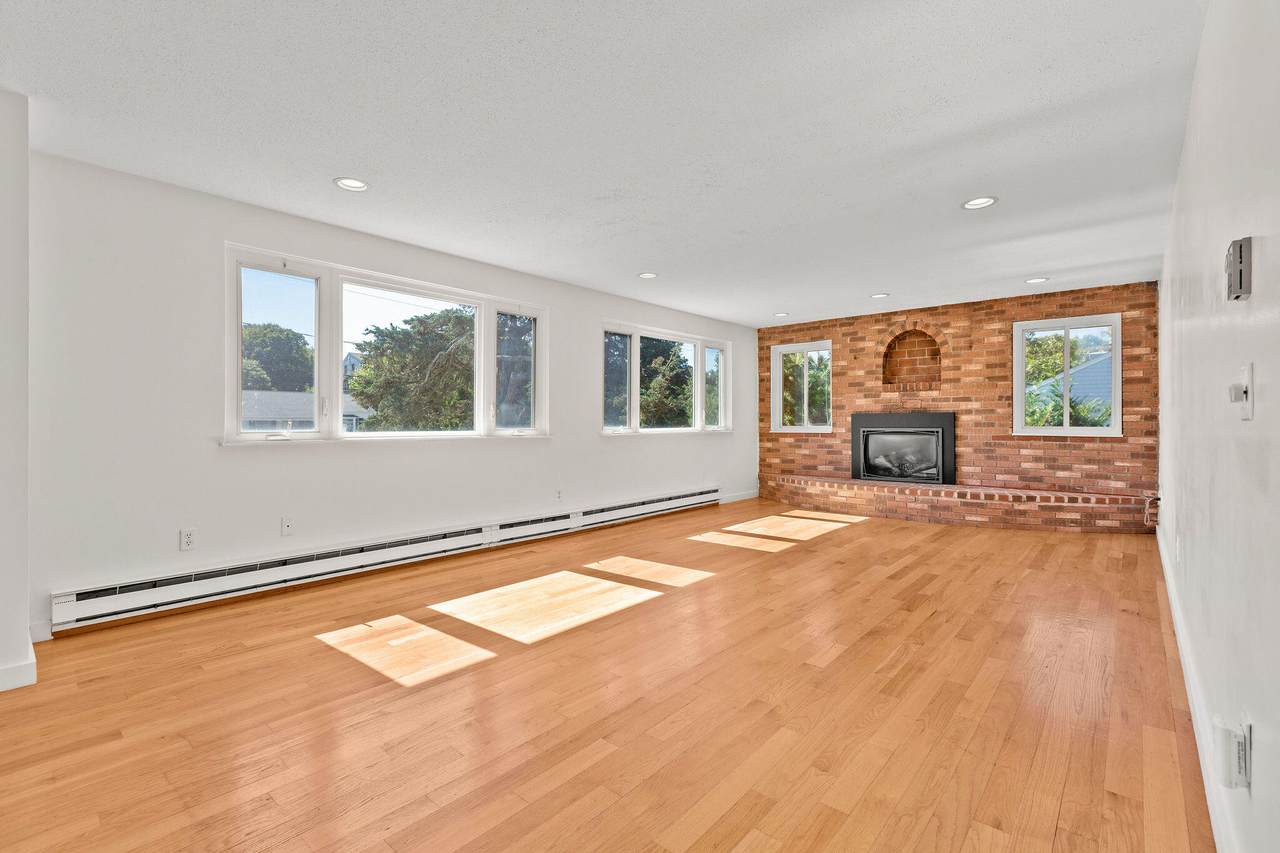 16 Off Conwell Street - Photo 1