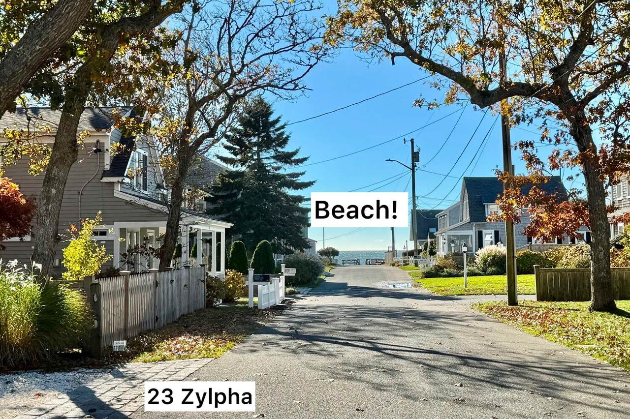 https://bt-photos.global.ssl.fastly.net/capecod/1280_boomver_1_22504650-2.jpg