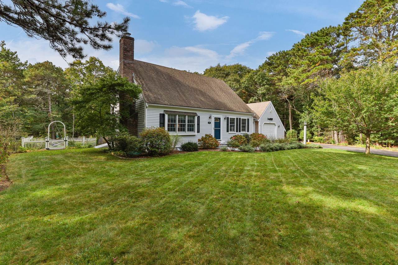 97 Roosevelt Road - Photo 1