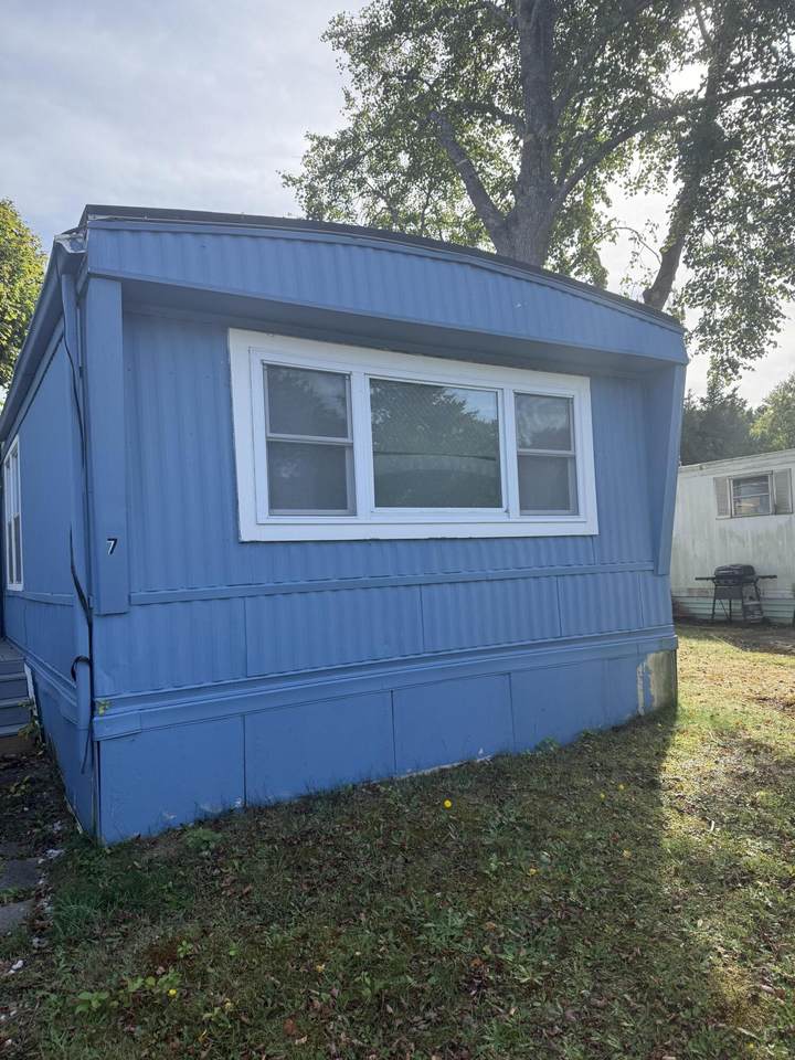 7 4th Avenue - Photo 1